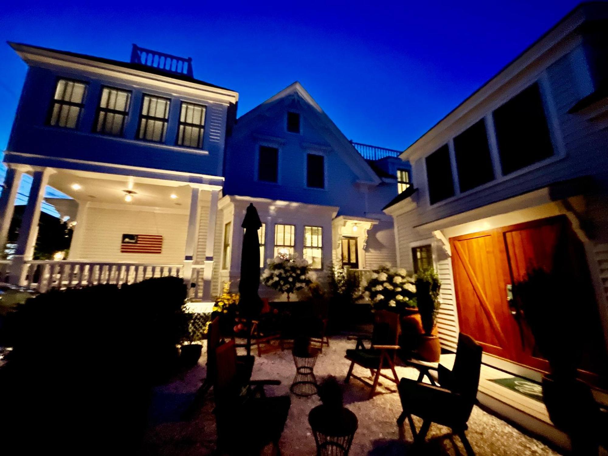 White Porch Inn โพรวินซ์ทาวน์ ภายนอก รูปภาพ