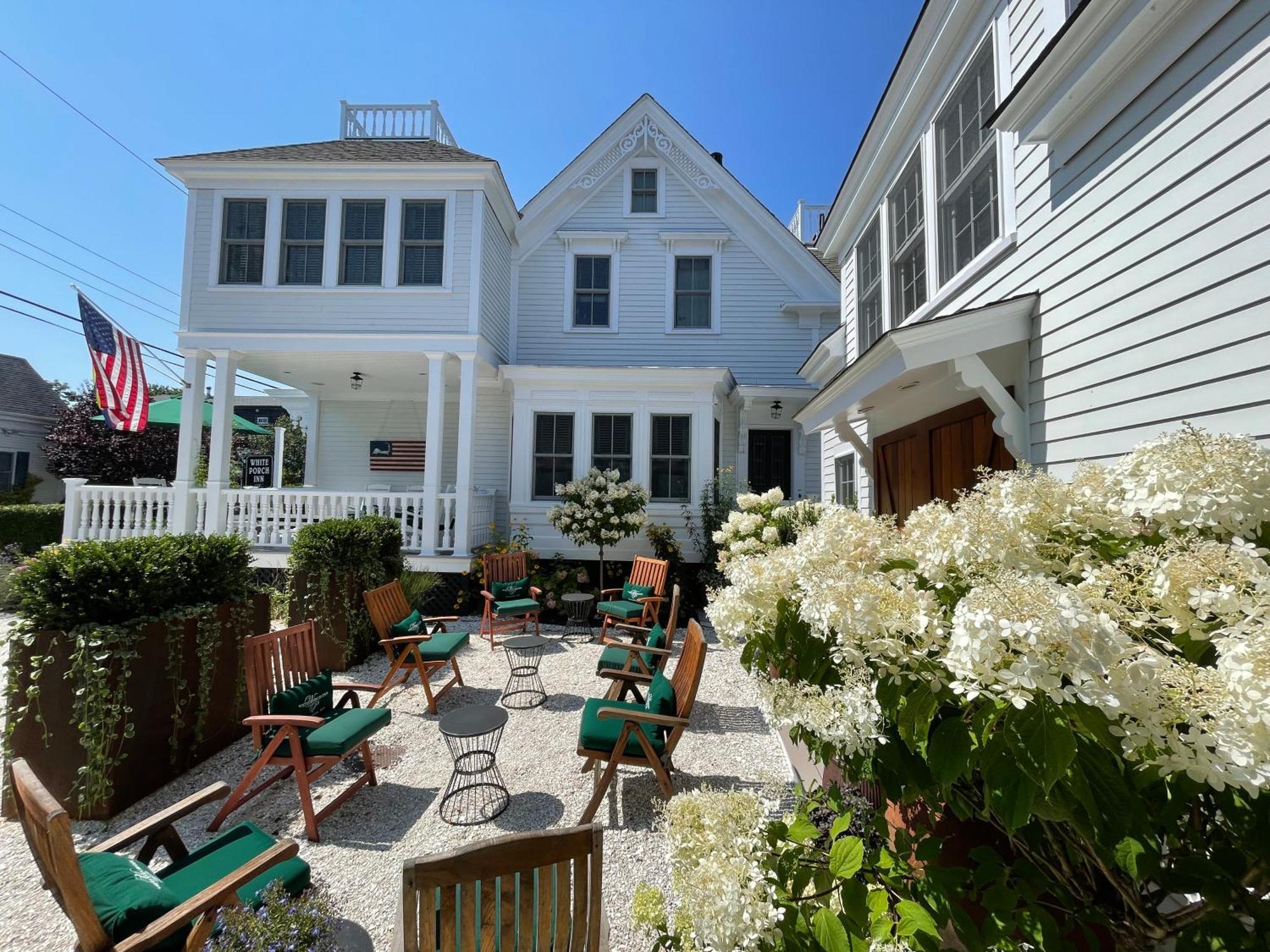 White Porch Inn โพรวินซ์ทาวน์ ภายนอก รูปภาพ