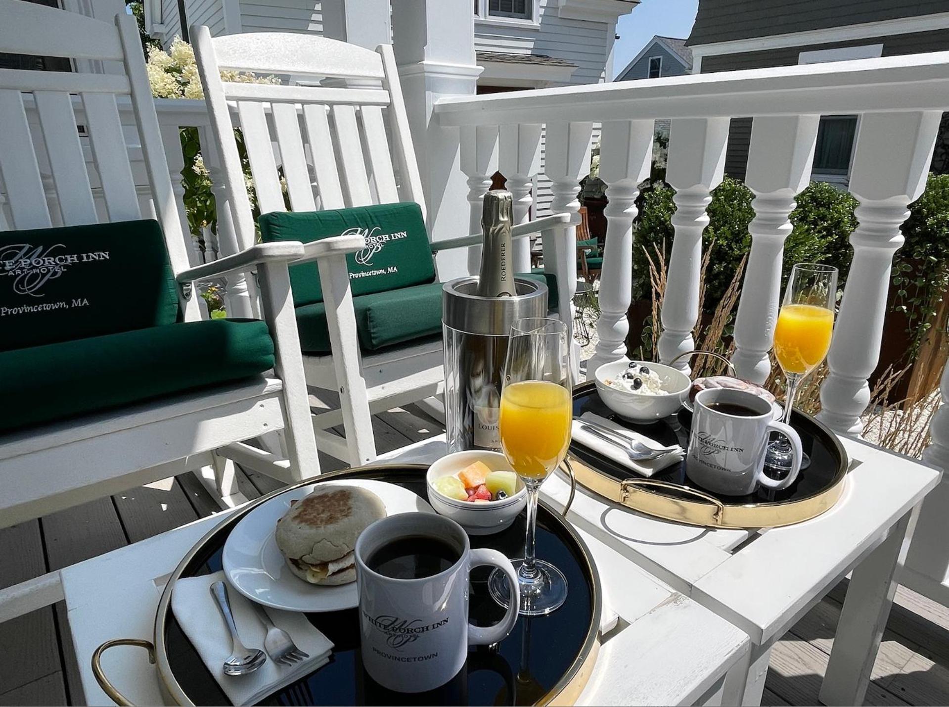 White Porch Inn โพรวินซ์ทาวน์ ภายนอก รูปภาพ