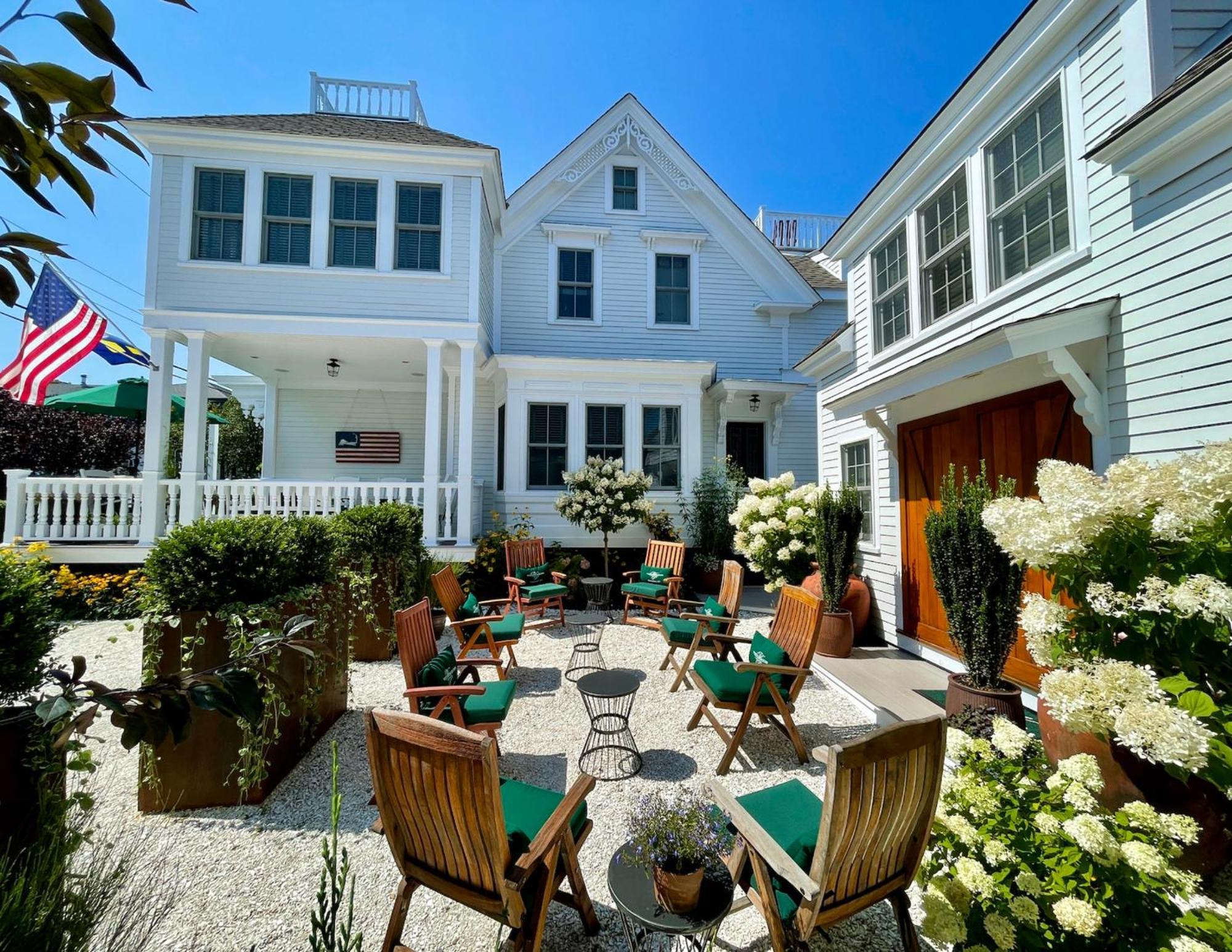 White Porch Inn โพรวินซ์ทาวน์ ภายนอก รูปภาพ